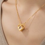 Collana con medaglione personalizzato con nome, gioielli di pregio, regalo di compleanno e anniversario per le donne.