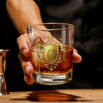 Gepersonaliseerd 295 ml Old Fashioned Whiskyglas met Goudkleurig Schild Initiaal en Naam Jubileum Verjaardagscadeau voor Man Barman Whiskyliefhebber