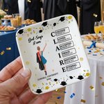 Cadeau de fin d'études personnalisé en céramique avec l'année et le nom de l'école pour les diplômés de l'année 2026.