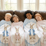 Personalisierte Bunny Floral Stripes Throw Decke mit Namen Home Decor Nursery Bettwäsche Ostern Geburtstag Geschenk für Kinder Neugeborene