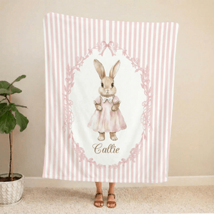 Personalisierte Bunny Floral Stripes Throw Decke mit Namen Home Decor Nursery Bettwäsche Ostern Geburtstag Geschenk für Kinder Neugeborene