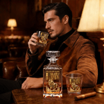 Personalized American Flag Lion Whiskey Decanter with Name Birthday Anniversary Father's Day Gift for Men Friends