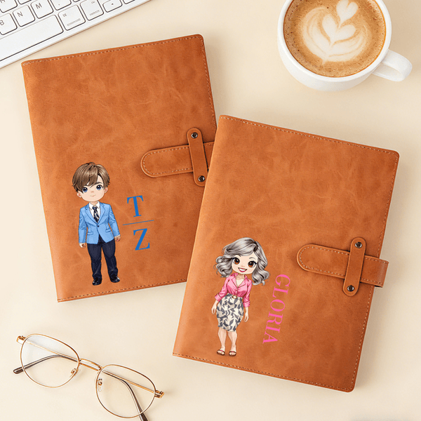 Couverture de carnet de croquis A5 en cuir PU avec initiale du nom et pochette de rangement personnalisée Cadeau d'anniversaire pour les employés de bureau