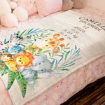 Couverture douce personnalisée avec motif d'animaux mignons de la jungle initiale et nom - Cadeau d'anniversaire pour enfants