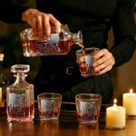 Personalised Vintage American Flag Design Whiskey Decanter with 1-6 Names Father's Day Birthday Gift for Men Whiskey Lovers