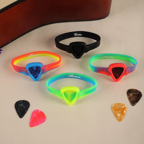 Personalised Engraved Name Silicone Guitar Pick Holder Wristband with  5 Picks Daily Use Birthday Gift for Guitar Music Lovers