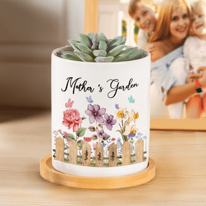 Personalised Birth Flower 1-7 Names Ceramic Plant Pot with Title Daily Decor Birthday Gift for Mom Grandma