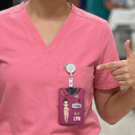 Personalizzato personaggio dei cartoni animati Porta badge in pelle PU con nome e professione Infermiere Giorno di apprezzamento regalo per il personale medico infermieristico