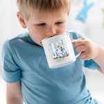 Personlig söt påskhare emaljmugg med namn och tonad initial 355ml perfekt påskpresent till barn