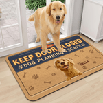 Zerbino antiscivolo personalizzato Keep Door Closed 3D Cartoon Pet con 1-3 nomi Regalo di compleanno per padroni di cani e gatti