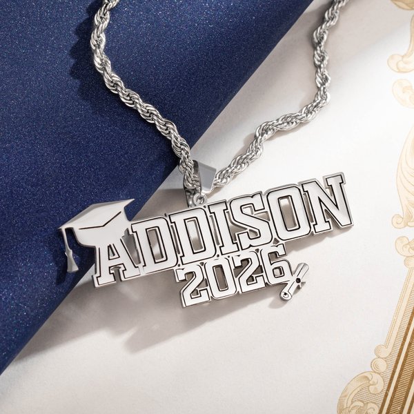 Personalized Bachelor Cap Men's Name Necklace with Year Graduation Keepsake Gift for Class of 2026 Graduates