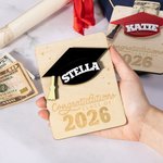 Personalisierte Gratulation Graduation Cap hölzernen Geldhalter mit eingraviertem Namen und Text Geschenk für Klasse von 2026 Absolvent
