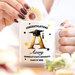 Taza de café de cerámica blanca personalizada con el nombre y el año de graduación Regalo de graduación para graduados