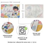 Personligt underlägg i linne med namn och blommönster perfekt för picknick och skolstart och födelsedagspresent till barn