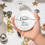 Personalisierte Graduation Cap Keramik Trinket Schmuckschale mit Namen und Text Klasse von 2026 Graduierung Geschenk für Frauen Absolventen