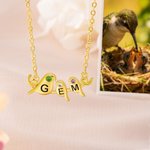 Personalisierte 2-4 Winzige Mutter und Baby Kolibri Initial Birthstone Halskette Muttertag Geburtstag Geschenk für Mama Oma