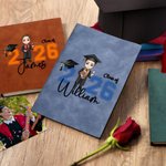 Personalizado Cartoon Graduate Carácter Cuero Cubierta Cuaderno con Nombre Graduación portátil Viaje Esenciales Regalo para Mujeres