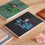 Personalizado Cartoon Graduate Carácter Cuero Cubierta Cuaderno con Nombre Graduación portátil Viaje Esenciales Regalo para Mujeres