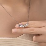Personalisierte 2-4 Winzige Mutter und Baby Kolibri Initial Birthstone Halskette Muttertag Geburtstag Geschenk für Mama Oma