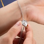 Bracelet ajustable avec année gravée et pompons Diplôme Classe 2026 Cadeau pour Diplômés