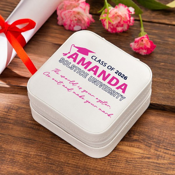 Personlig Graduates Class of 2026 Graduation Cap Portable PU Leather Jewelry Box med navn og år Graduation Gift for Graduates
