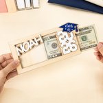 Gepersonaliseerde Grad Cap Houten Geldhouder Geld Envelop met Naam en Gegraveerde Tekst Klasse van 2026 Afstudeercadeau voor Afgestudeerden