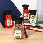 Gepersonaliseerde Leuke Kwast Grad Cap Pompoen Aardappel Avocado Handgemaakte Gehaakte Pop met Naam en Jaar Desktop Decor Afstudeerfeest Cadeau voor Afgestudeerden