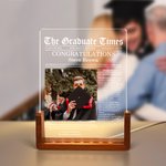 Luce notturna a LED con nome dell'anno e base in legno, decorazione per la stanza, regalo di laurea per laureati.