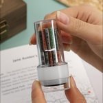 Henkilökohtainen syntymä Kukka Kirja leima puinen laatikko ja nimi takaisin kouluun syntymäpäivälahja kirjan rakastaja kirjastonhoitaja