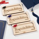 Portamonete in legno personalizzato con nome e anno incisi per i laureati della classe 2026