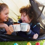 Taza esmaltada personalizada de 355 ml con nombre e inicial floral estilo de Peter Rabbit regalo de Pascua y cumpleaños para niños