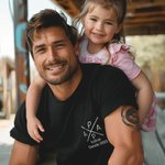 Camiseta personalizada de 100% algodón con nombre y fecha diseño de monograma estilo minimalista regalo de cumpleaños y Día del Padre para hombres