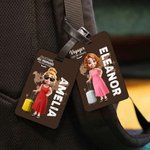 Étiquette de bagage personnalisée avec personnage de dessin animé texte et nom - Cadeau d'anniversaire pour famille et amateurs de voyage couple