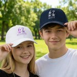 Casquette de baseball ajustable avec nom, broderie multicolore six sept, cadeau d'anniversaire et de rentrée scolaire pour les adolescents de la génération Z.
