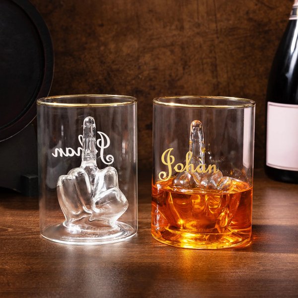 Personligt whiskyglas med humoristisk finger-design 370 ml rolig present till vän perfekt för fredagsmys