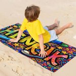 Personalisiertes Street-Art Strandtuch mit Graffiti-Namen | sandabweisend | schnelltrocknend | Badetuch | Sommer Urlaub Geschenk für Familie Freunde