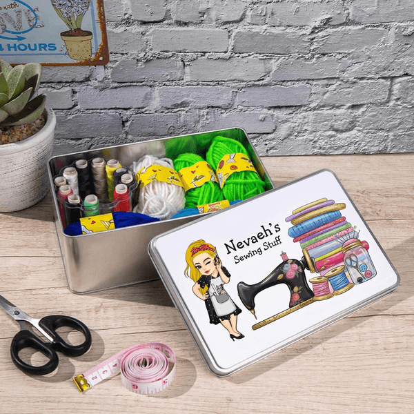 Patch Machine à coudre Cartoon Sewing Girl Kit Kit de couture Boîte de rangement avec nom Anniversaire Fête des mères Cadeau pour Maman Grand-mère Amoureux de la couture