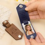 Llavero de cuero de PU con diseño personalizado de signo del zodiaco con texto grabado Cumpleaños Aniversario Regalo de Navidad para amigos de la familia