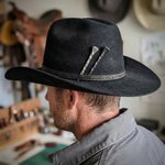 Palillo de dientes personalizado de metal rústico con diseño de herradura de caballo con inicial Accesorio para sombrero de vaquero Regalo de cumpleaños Día del padre para vaquero Vaquera