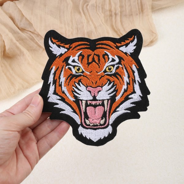 Patch brodé personnalisé avec votre logo Décoration de vêtements pour usage quotidien Cadeau de célébration pour l'équipe