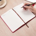 Cuaderno A5 Personalizado Flor de Nacimiento Multicolor Con Nombre y Páginas Rayadas Material de Oficina Uso Diario Regalo de Cumpleaños para Familia Amigos