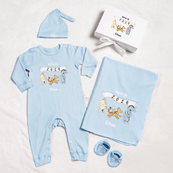 Personalized Classic Winnie the Pooh 100% Cotton Baby Romper Hat Blanket Outfit with Name Year Coming Home Baby Shower Gift for Newborn