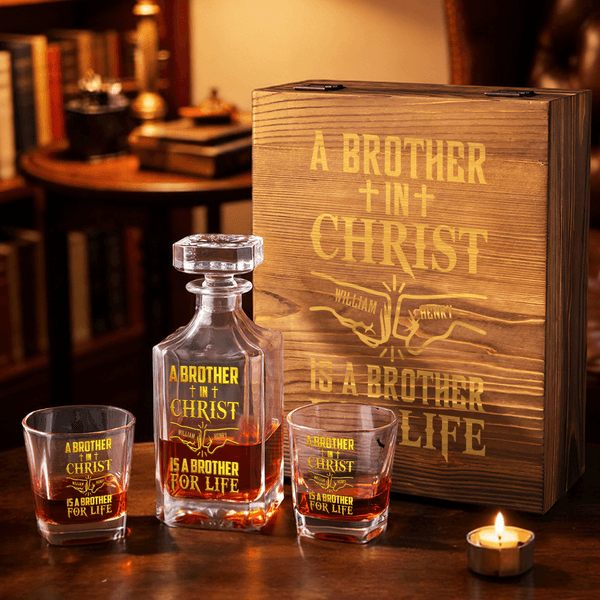 Personalised Fist Bump Whiskey Decanter with Names Bar Accessory Birthday Gift for Whiskey Lovers