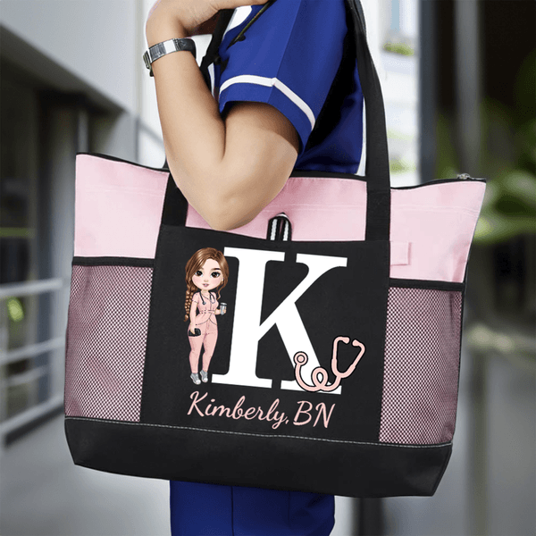 Sac fourre-tout de grande capacité avec nom et doublure imperméable Personnalisé Cartoon Medical Character Initial Nurse Day Birthday Gift for Doctor Nurse