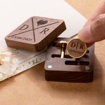 Boutons de manchette personnalisé avec design gravé de nom initiales et date - Boïte en bois à choix - Cadeau de mariage anniversaire pour les hommes