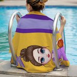 Serviette de Plage Personnalisée avec Nom et Personnage Dessin Animé Style Spotif Cadeau d'Anniversaire pour Amoureux du Sport