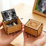 Caja de Música de Madera Personalizada con Foto Floral Vintage con Texto y Melodía Mecánica Regalo Conmemorativo para la Familia