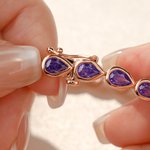 Personligt Teardrop Birthstone Tennisarmband Elegant Dainty Smycken Födelsedag Mors dag Jubileum Present till mamma Fru Flickvän Vän