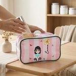 Personalisierte Multicolor Geburt Blume Cartoon Charakter gestreift Makeup Tasche mit Namen und Quaste Reise Essentials Muttertag Geburtstag Geschenk für Frauen