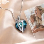 Collier avec Prénom Papillon Personnalisés Pendentif en Zircon et Coeur en Cristal Cadeau pour Femme